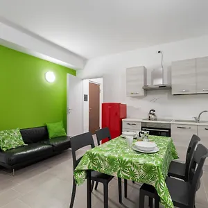  Appartamento Staurenghi Flora - Affitti Brevi Italia
