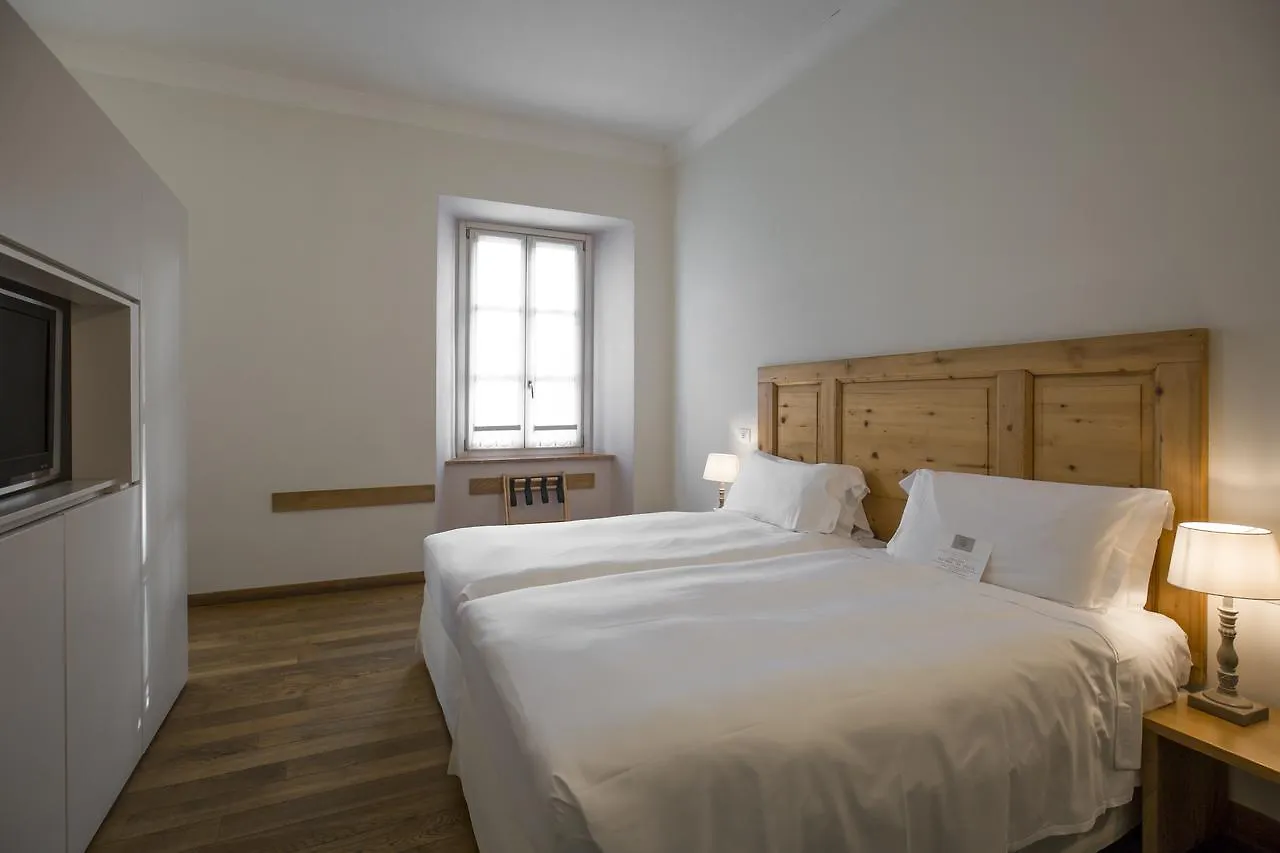 ****  Art Hotel Varese Italia